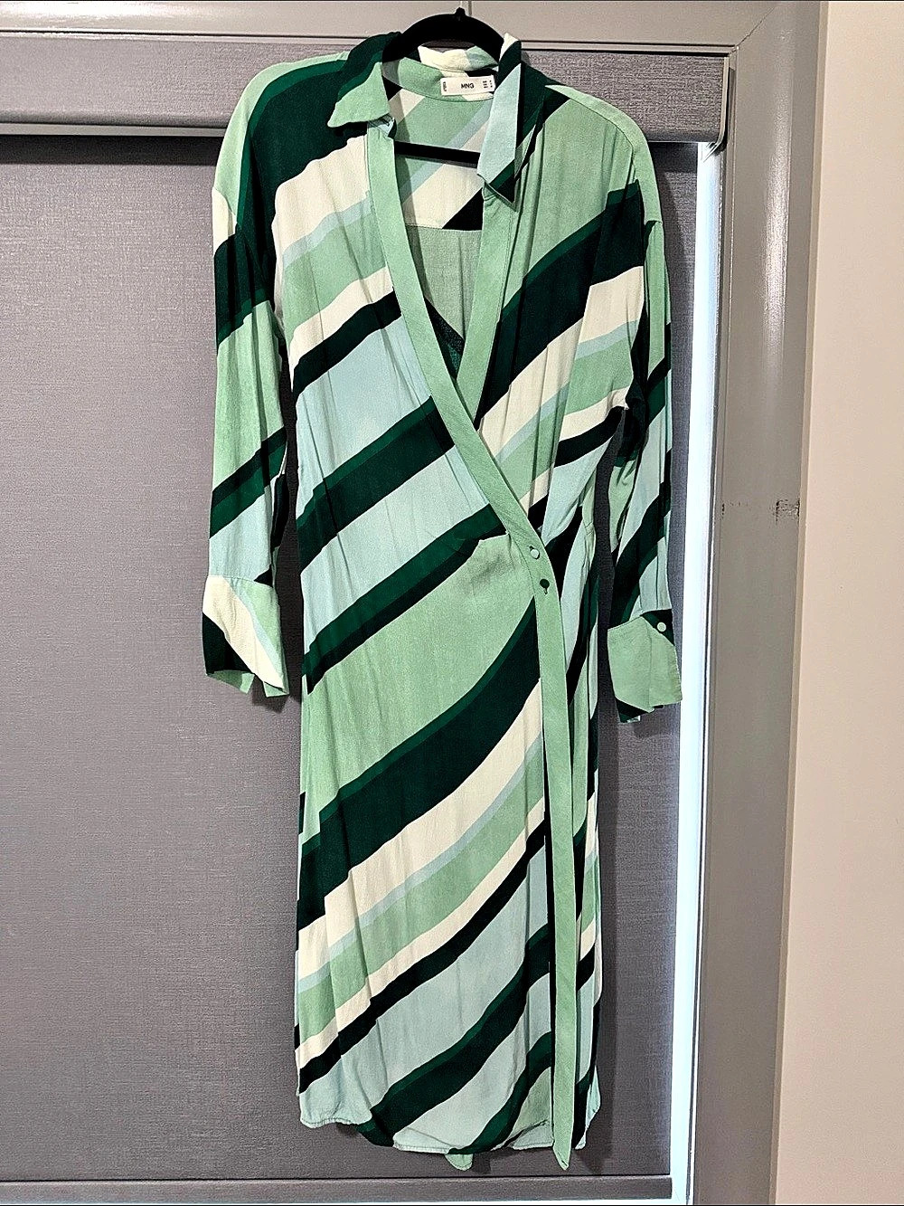 MNG Striped Maxi Dress in Green & White Size Medium Like New
